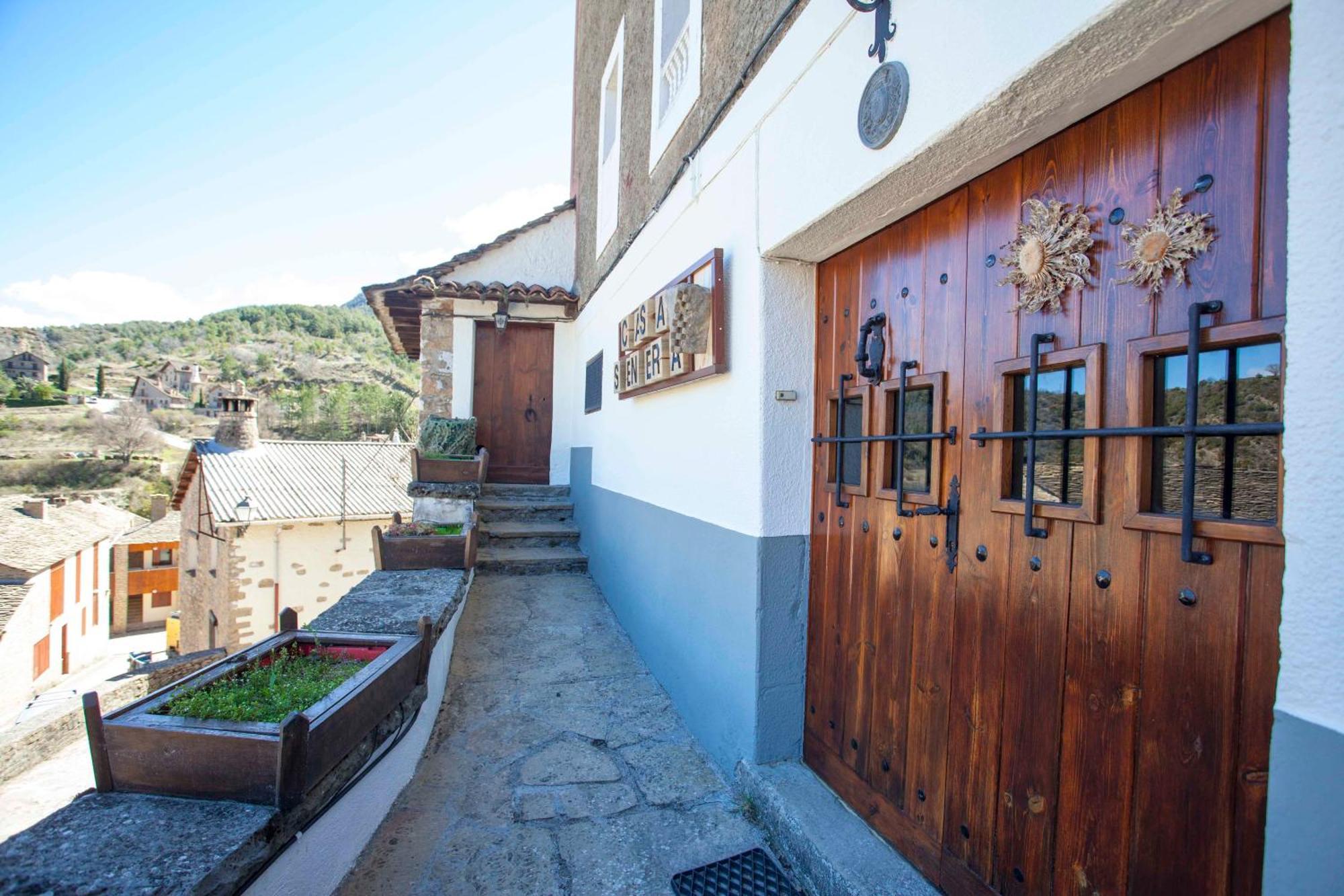 Casa Senera Villa Santa Cruz De La Seros Luaran gambar